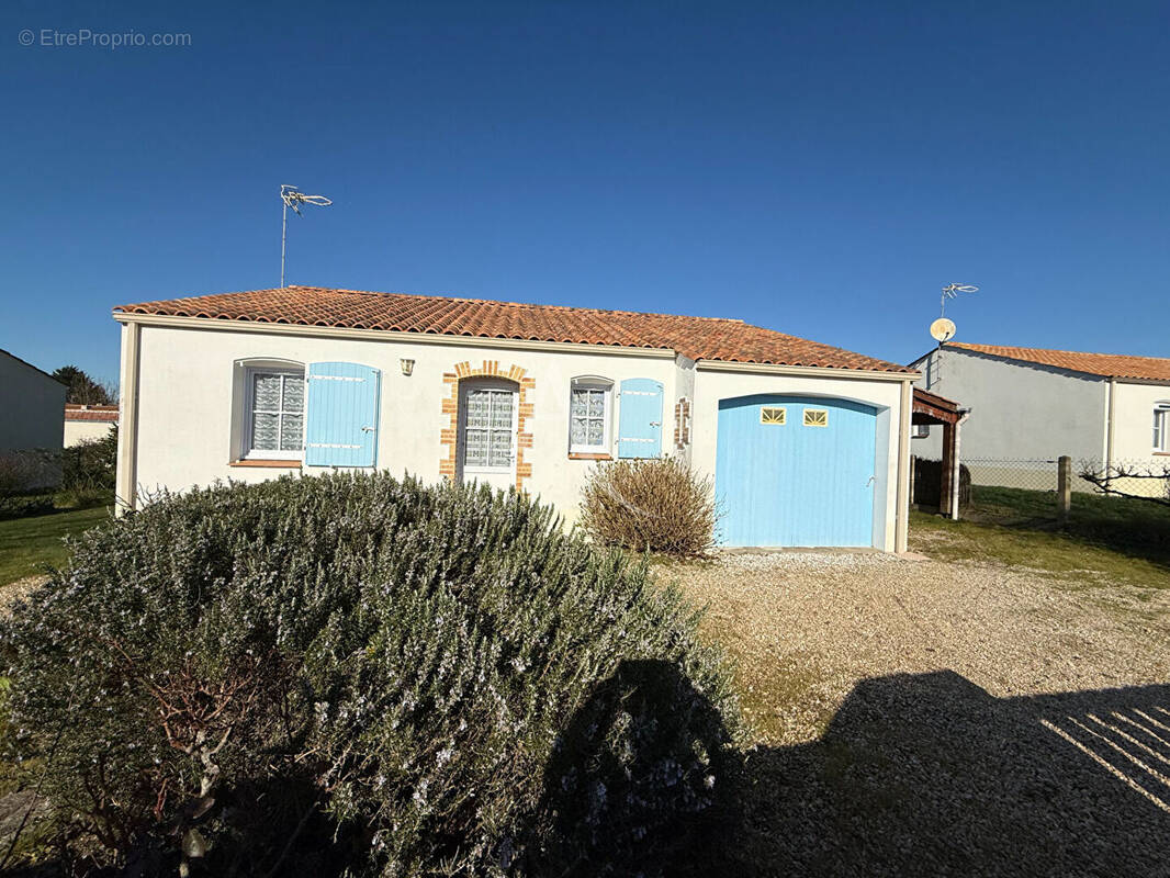 Maison à L&#039;AIGUILLON-SUR-VIE