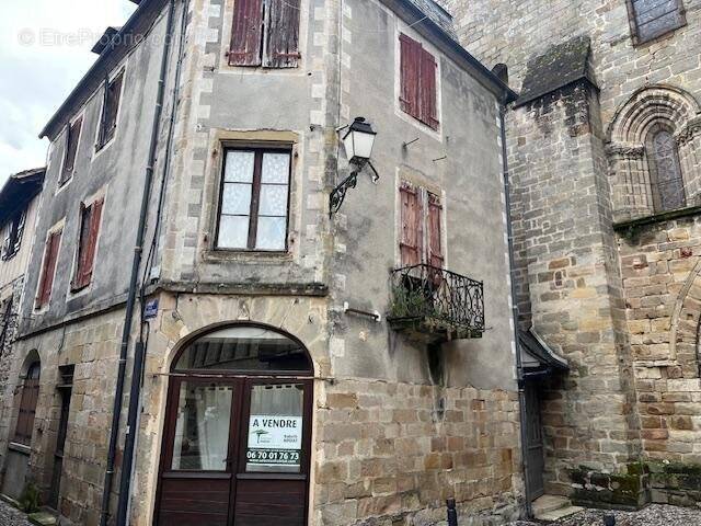 Maison à BEAULIEU-SUR-DORDOGNE
