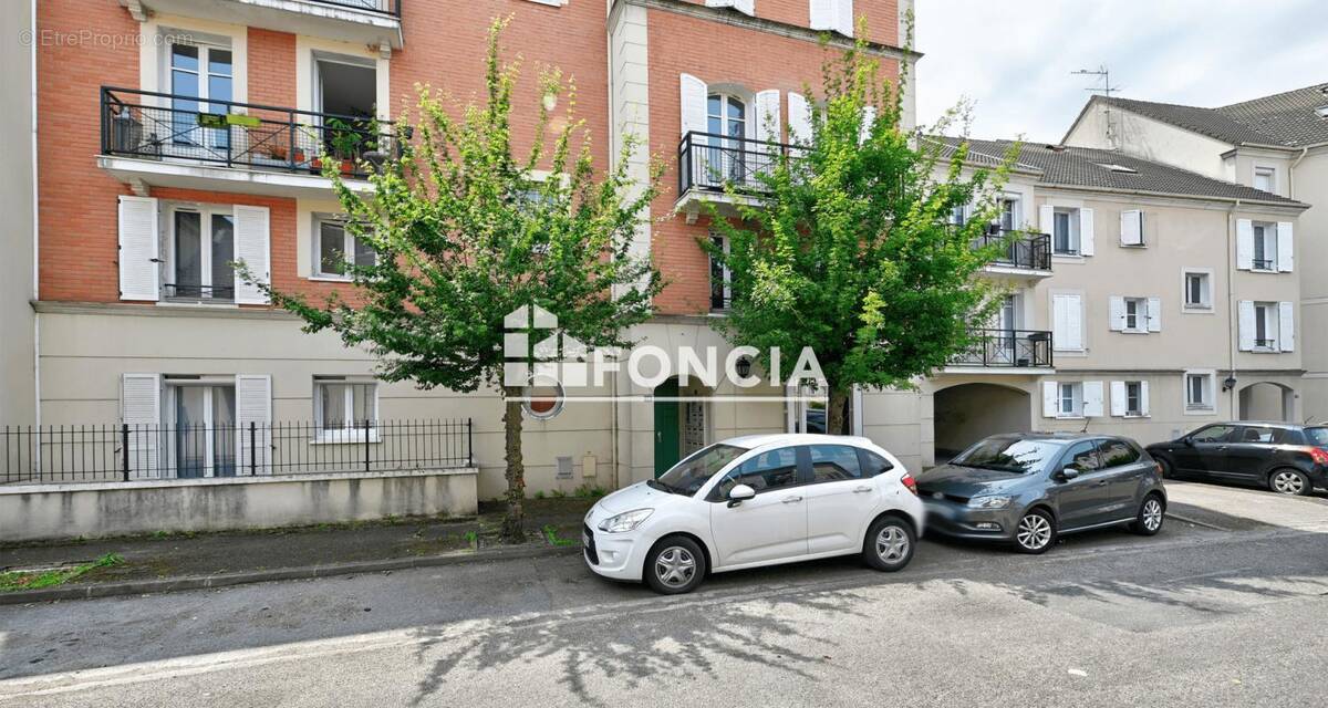 Appartement à COURDIMANCHE