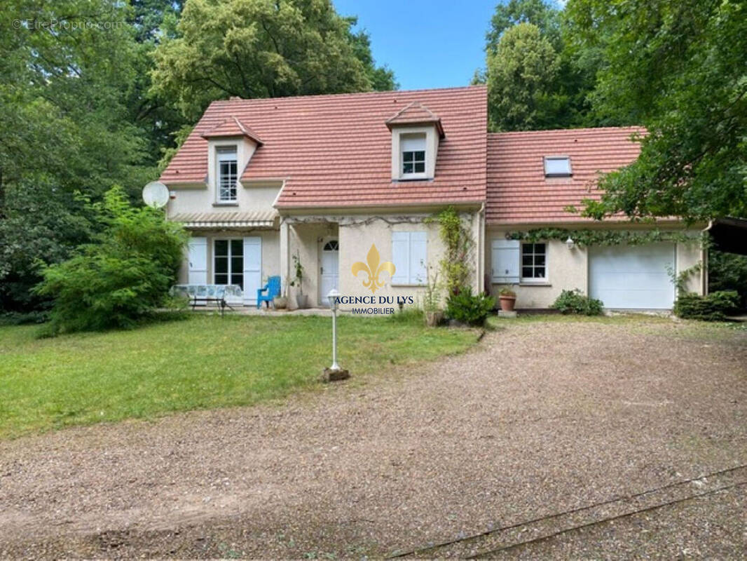 Maison à LAMORLAYE