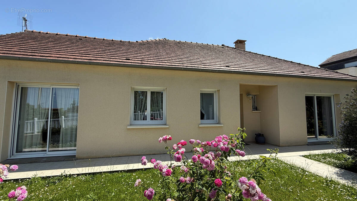 Maison à PLAISIR