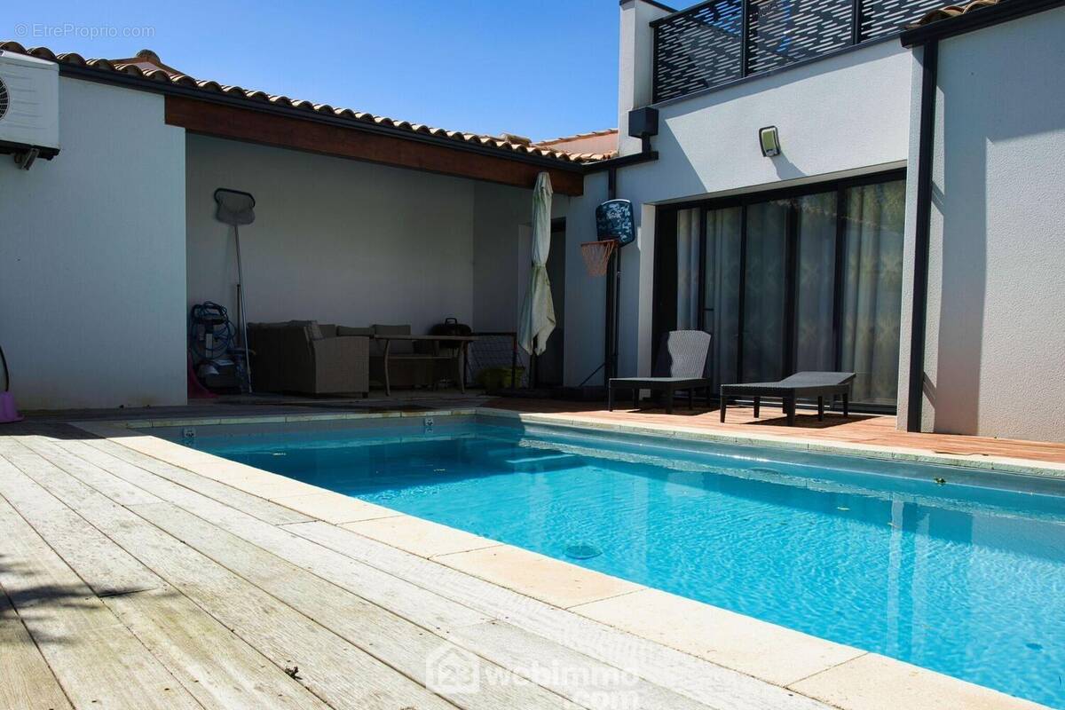 Maison à LA ROCHELLE