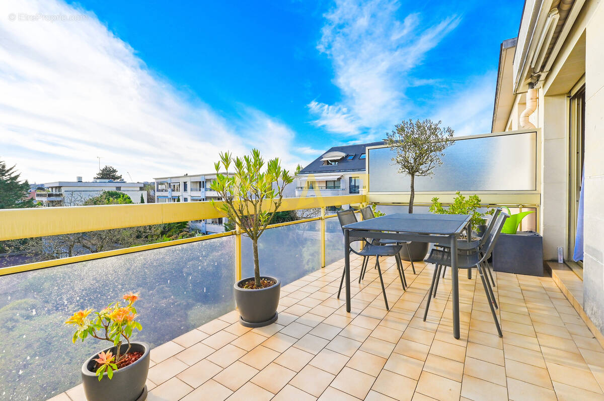 Appartement à LE PERREUX-SUR-MARNE