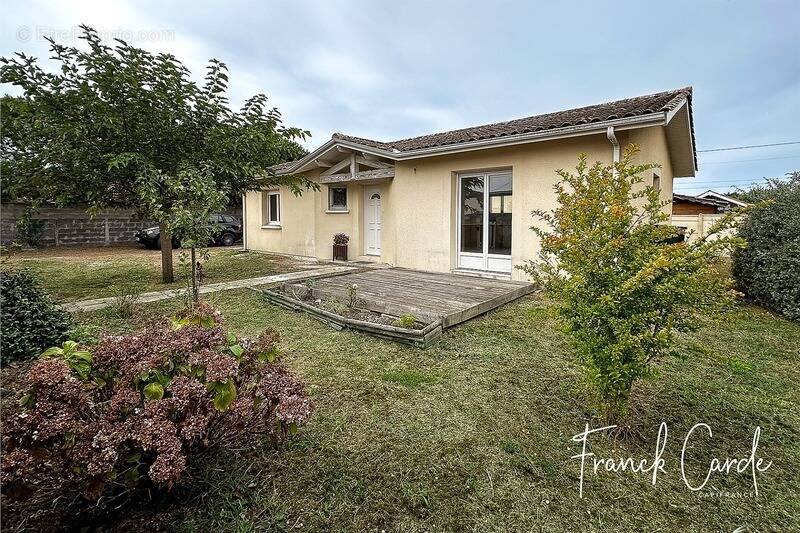Maison à VENDAYS-MONTALIVET