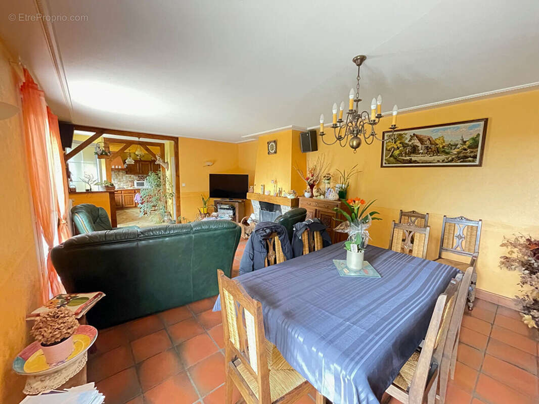 Maison à JARDRES