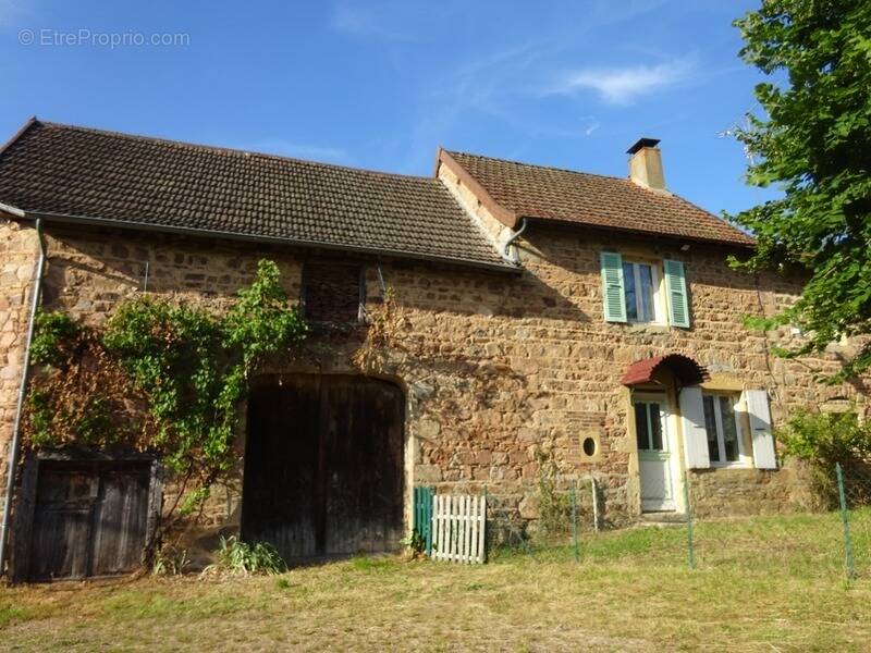 Maison à LA CLAYETTE