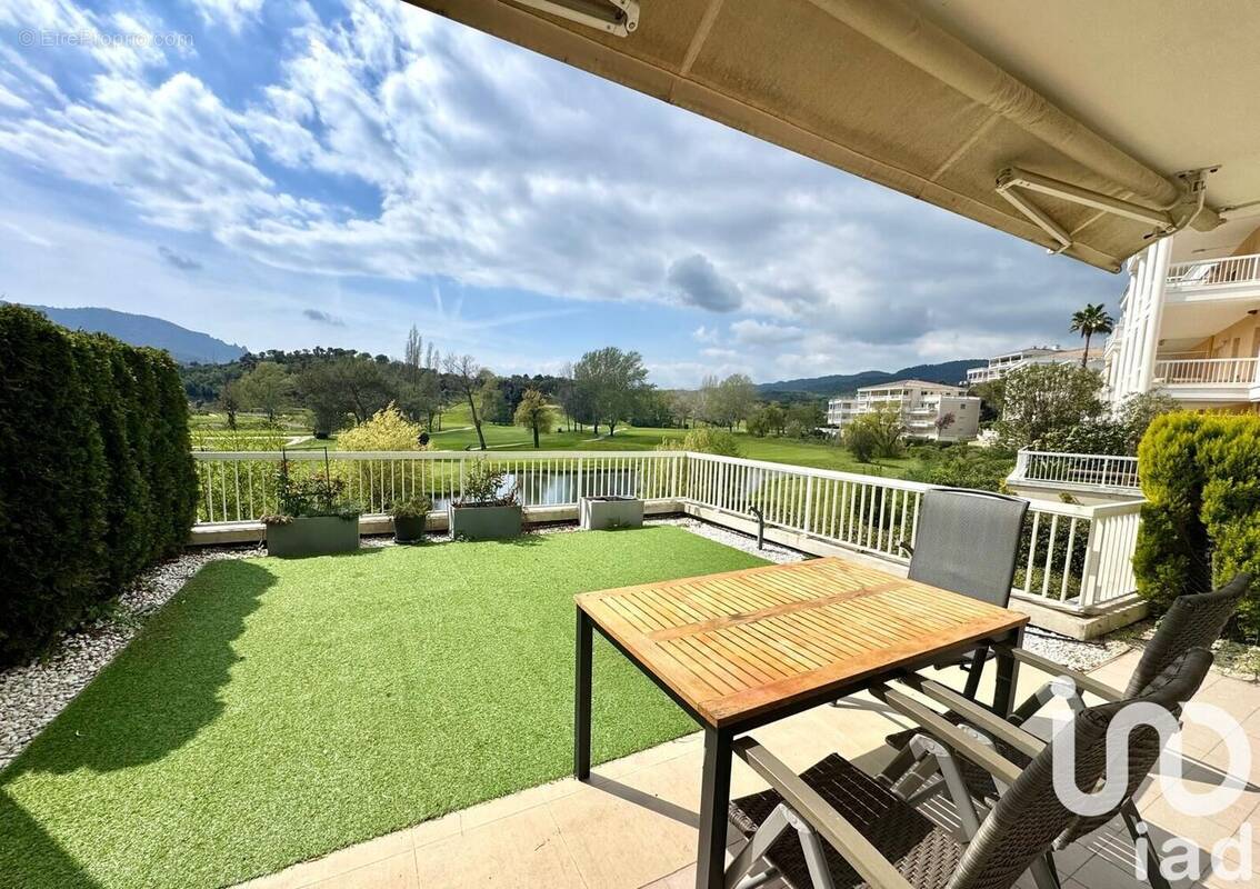 Photo 1 - Appartement à MANDELIEU-LA-NAPOULE