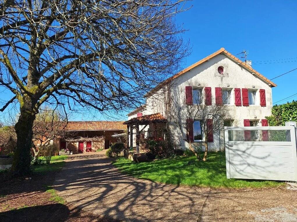 Maison à LA ROCHEFOUCAULD
