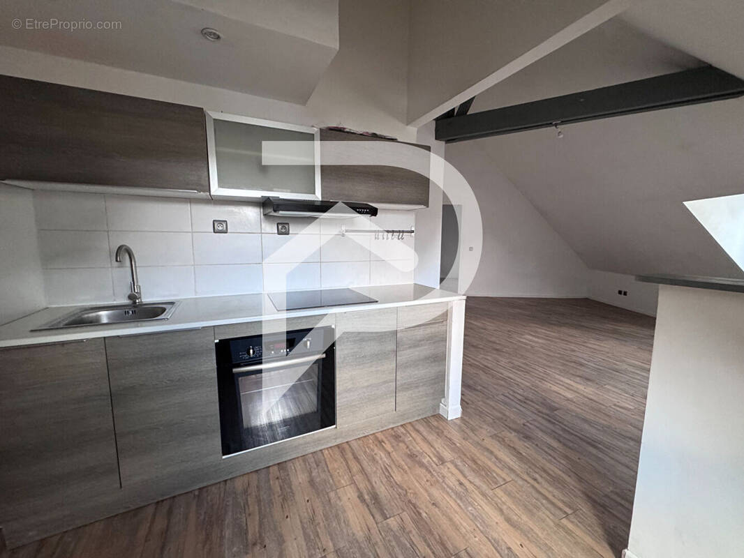 Appartement à NANTEUIL-LE-HAUDOUIN