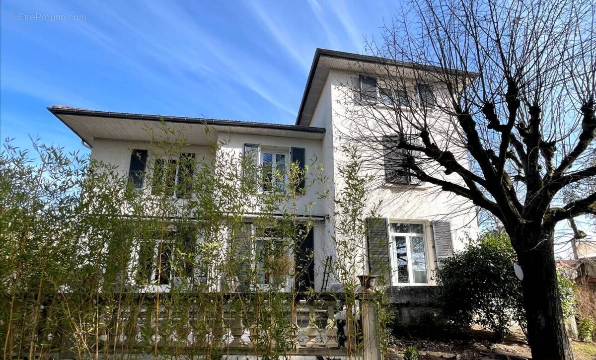 Maison à FEURS