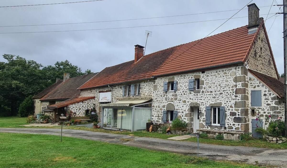 Maison à GOUZON