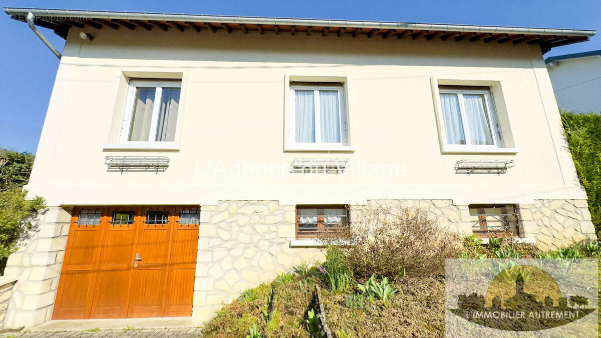 Maison à PRESLES