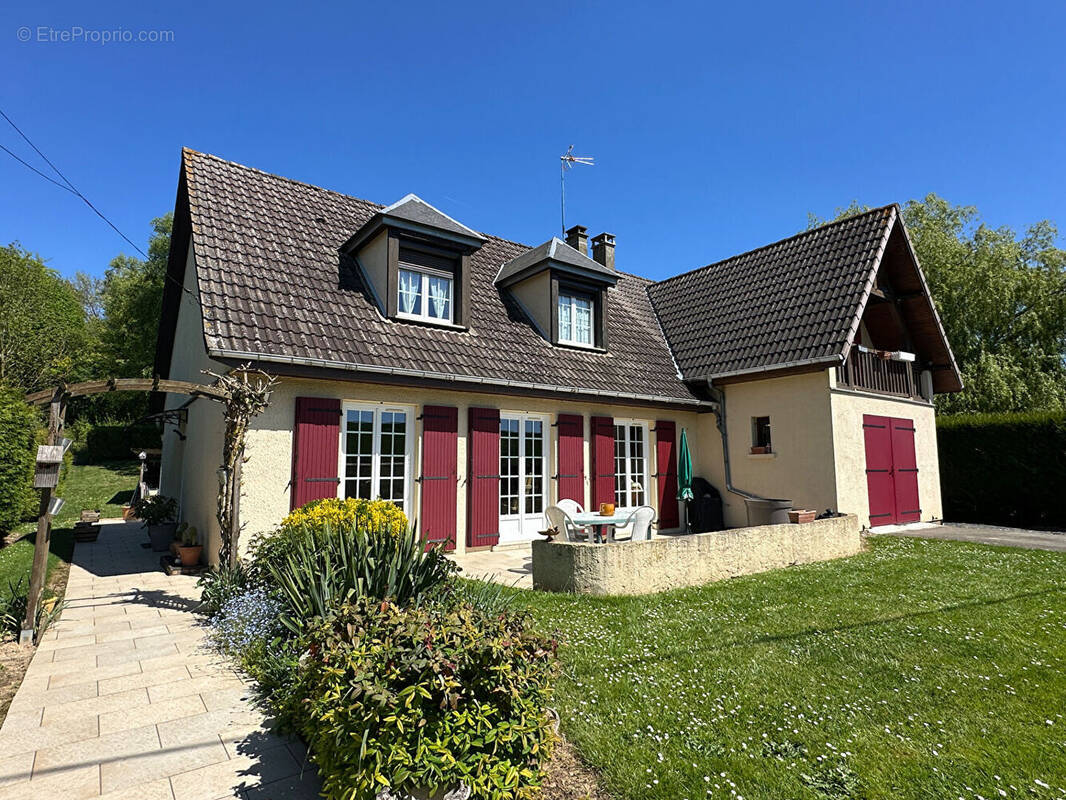 Maison à FROISSY