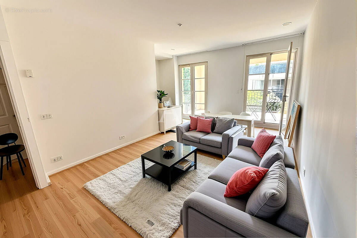 Appartement à BUSSY-SAINT-GEORGES