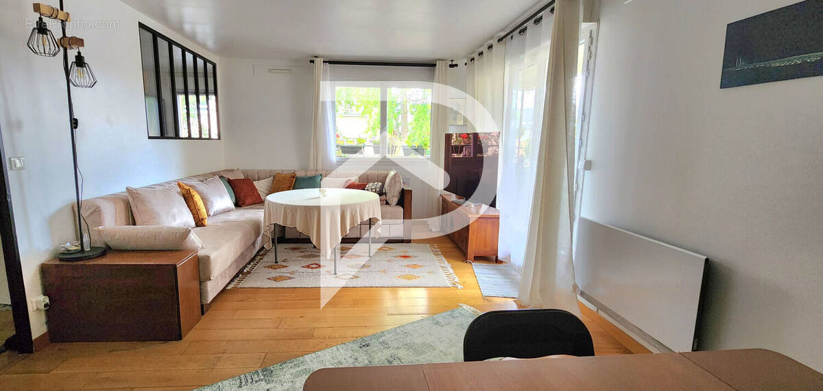 Appartement à SAINT-GRATIEN