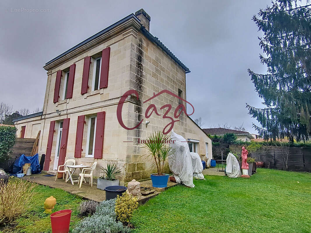 Maison à POMPIGNAC