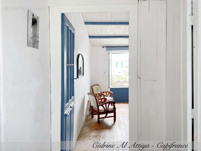 Maison à LES PORTES-EN-RE