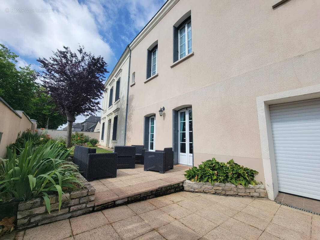 Maison à BRISSAC-QUINCE