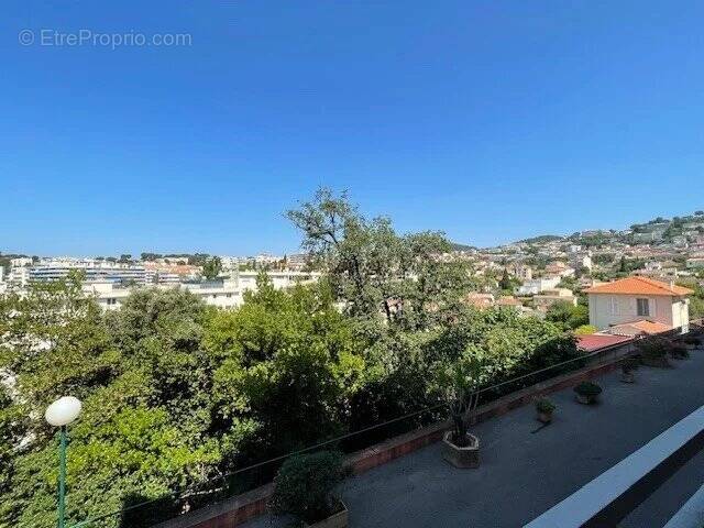 Appartement à LE CANNET