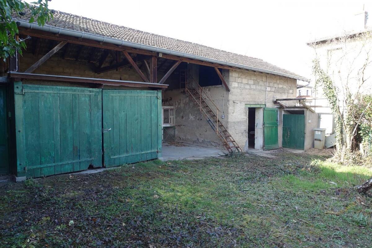 Maison à BELLEVILLE