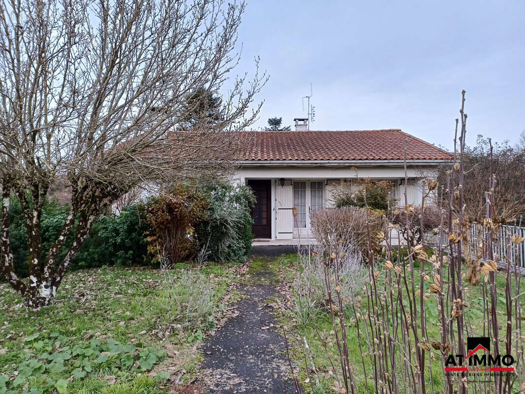 Maison à CHALAIS