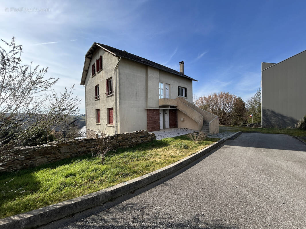 Appartement à SEILHAC