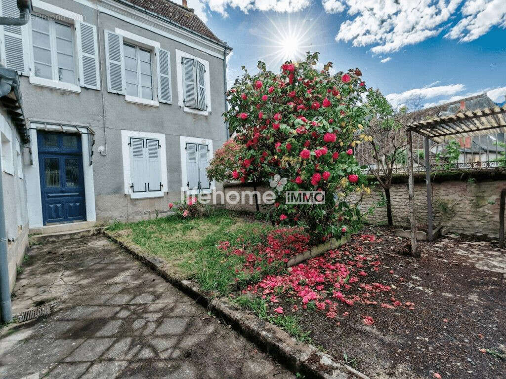 Maison à BUZANCAIS