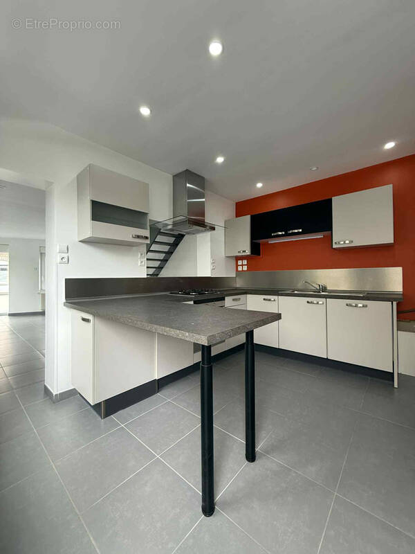 Maison à ESTAIRES