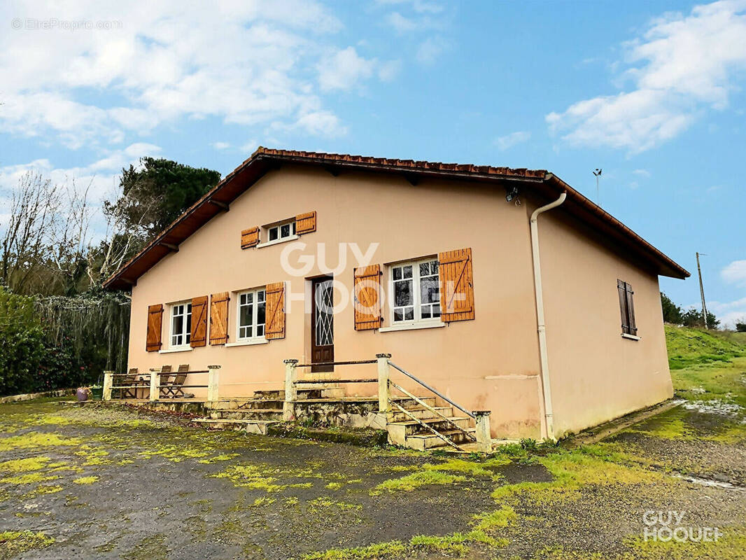 Maison à HAGETMAU