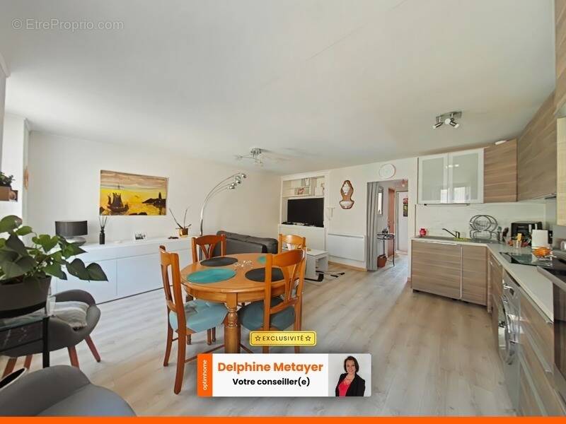 Appartement à VINS-SUR-CARAMY