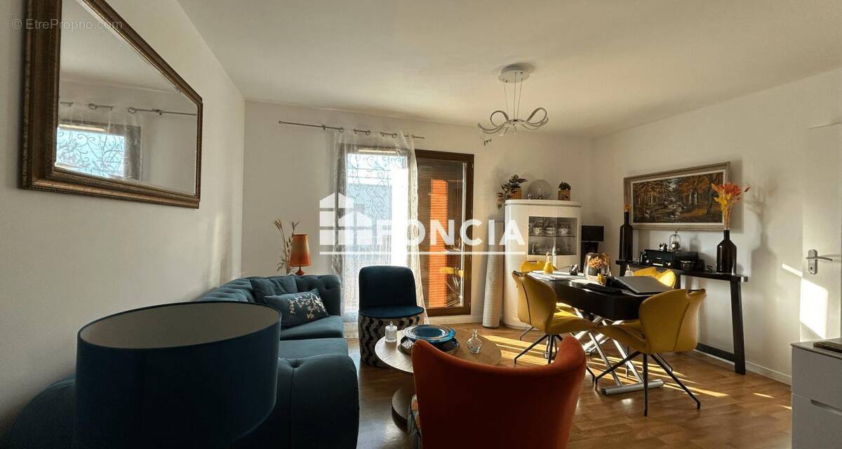 Appartement à VALENTON