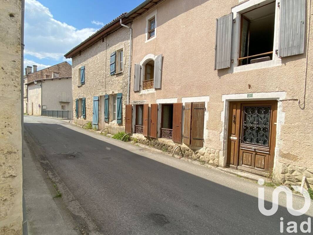 Photo 1 - Maison à VERTEUIL-SUR-CHARENTE