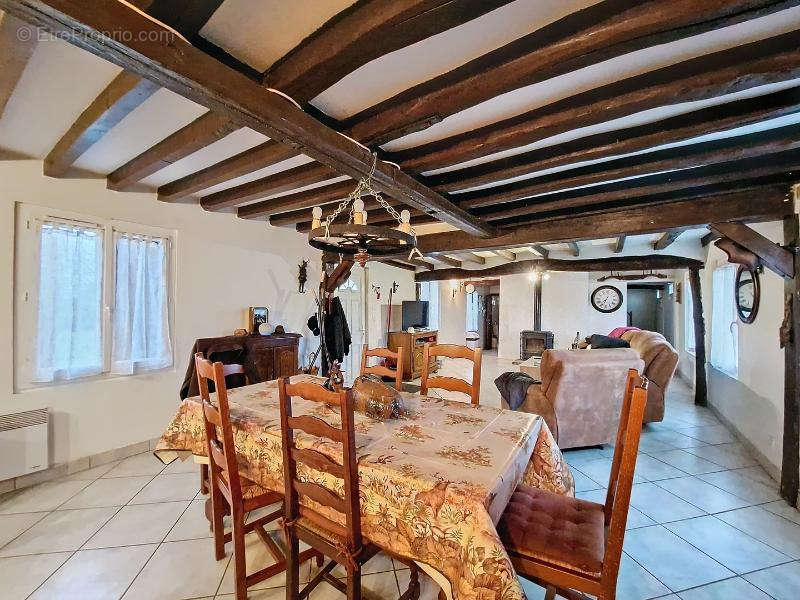 Maison à LYONS-LA-FORET