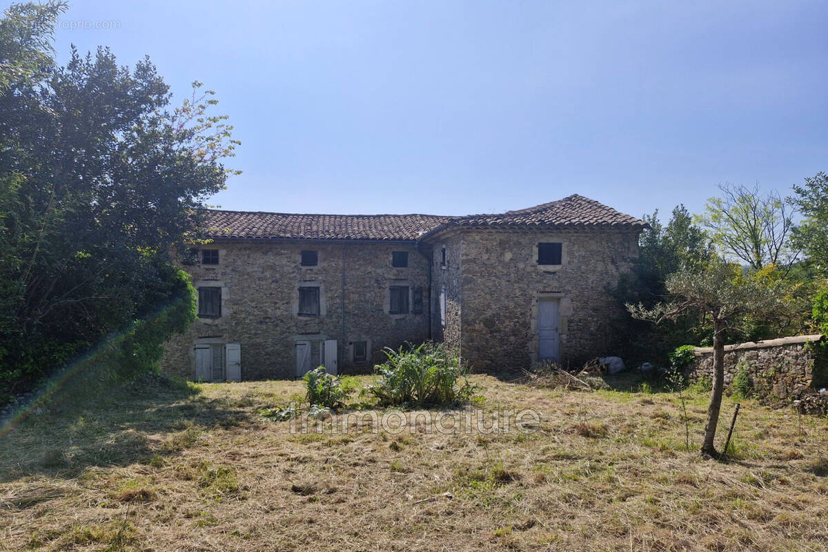 Maison à MONOBLET
