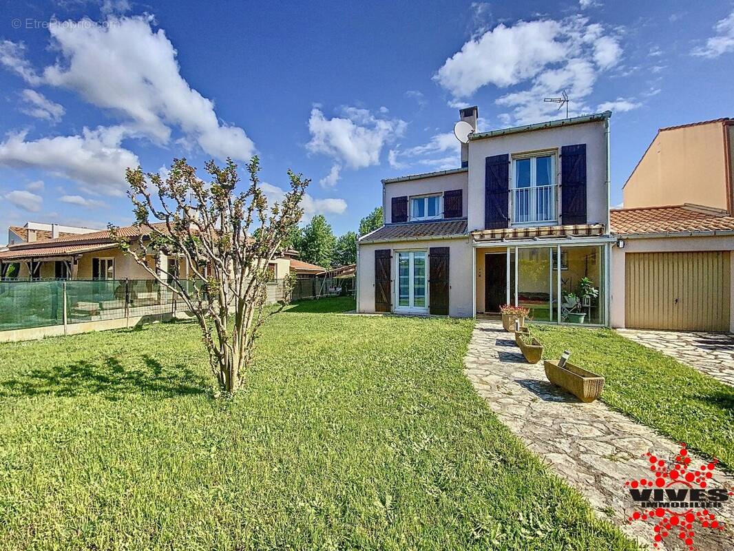 Maison à VILLENEUVE-LES-BEZIERS