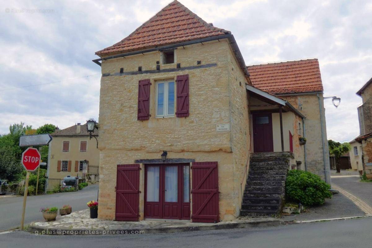 Maison à THEDIRAC