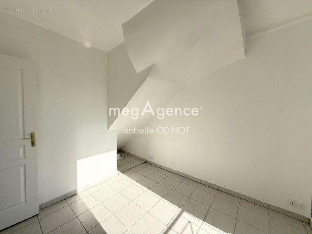 Appartement à MAREIL-SUR-MAULDRE
