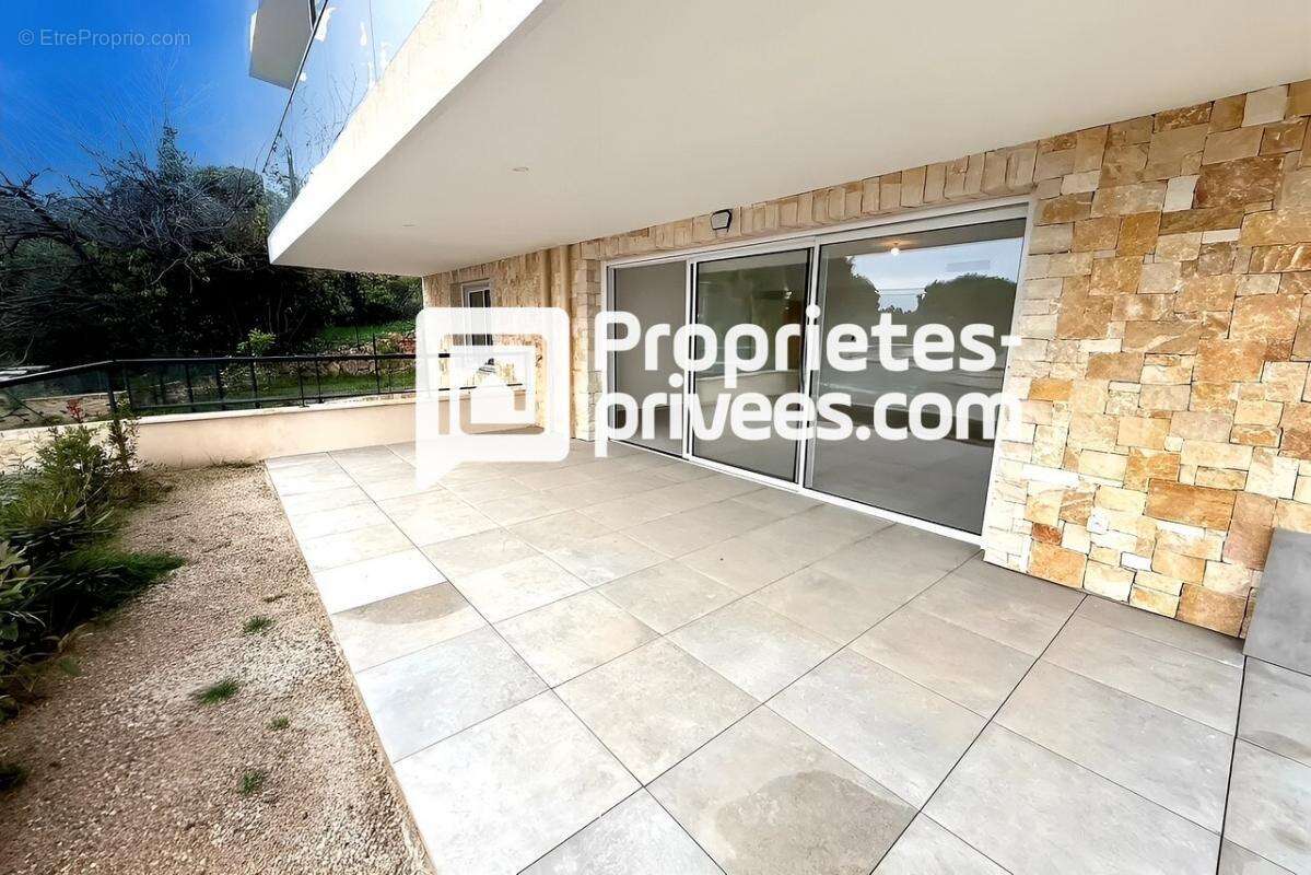 Appartement à VENCE