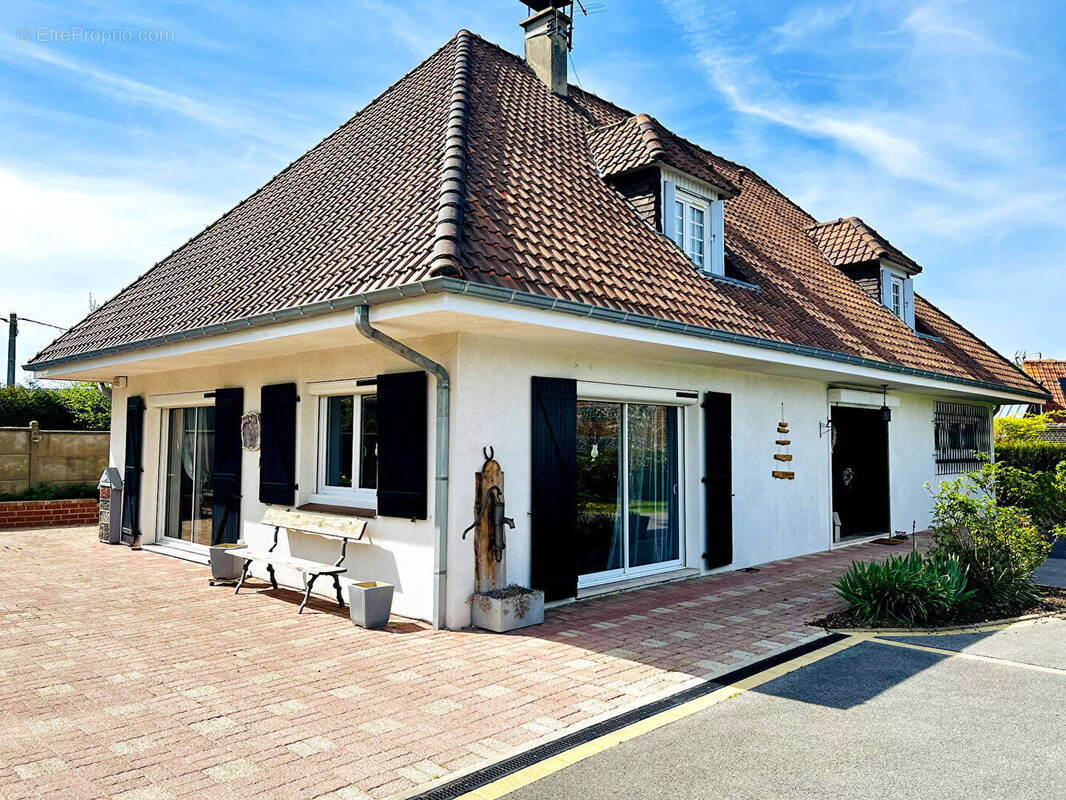 Maison à BONNINGUES-LES-ARDRES