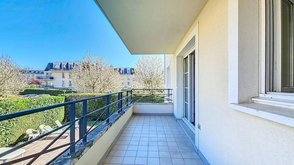 Appartement à LE PLESSIS-TREVISE