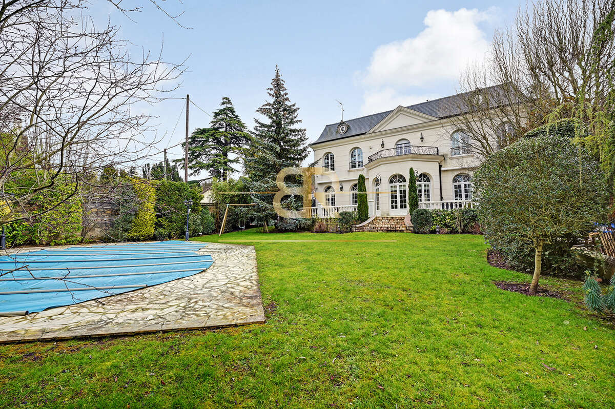 Maison à SAINT-MAUR-DES-FOSSES