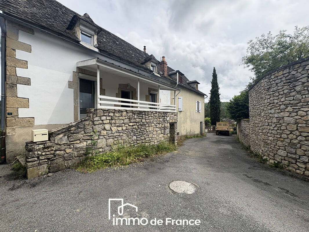 Maison à VALADY