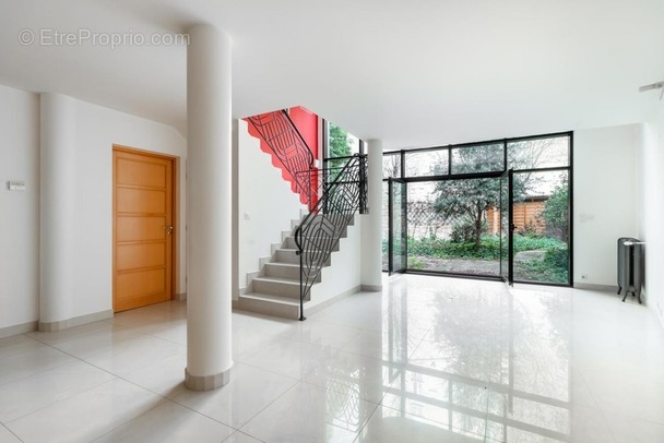 Maison à PARIS-19E