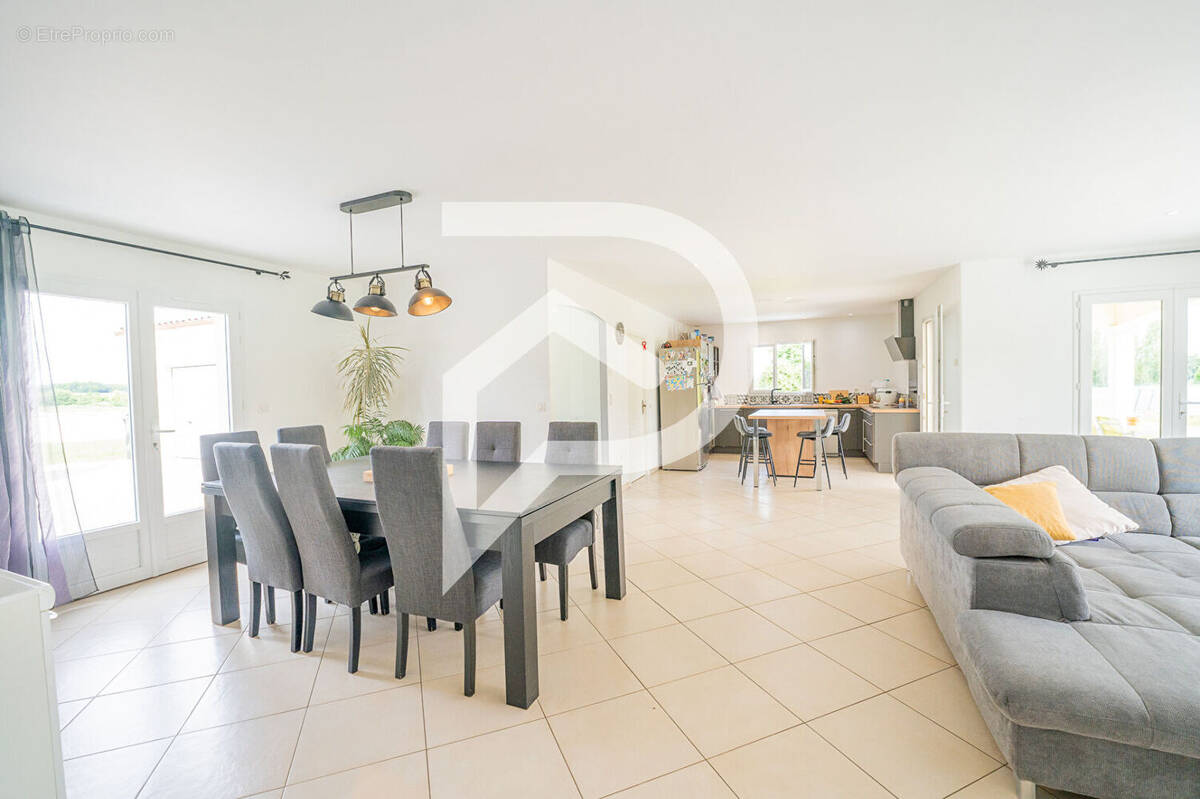 Maison à TESSON