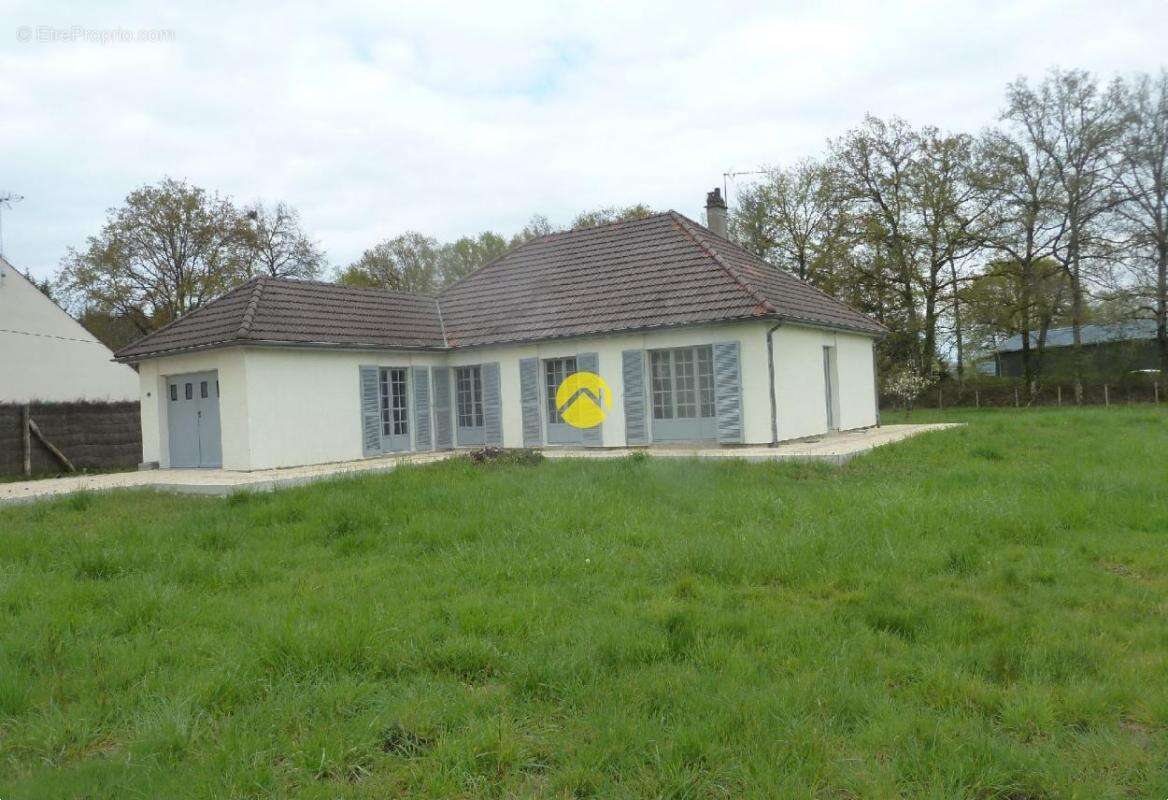 Maison à LAMOTTE-BEUVRON