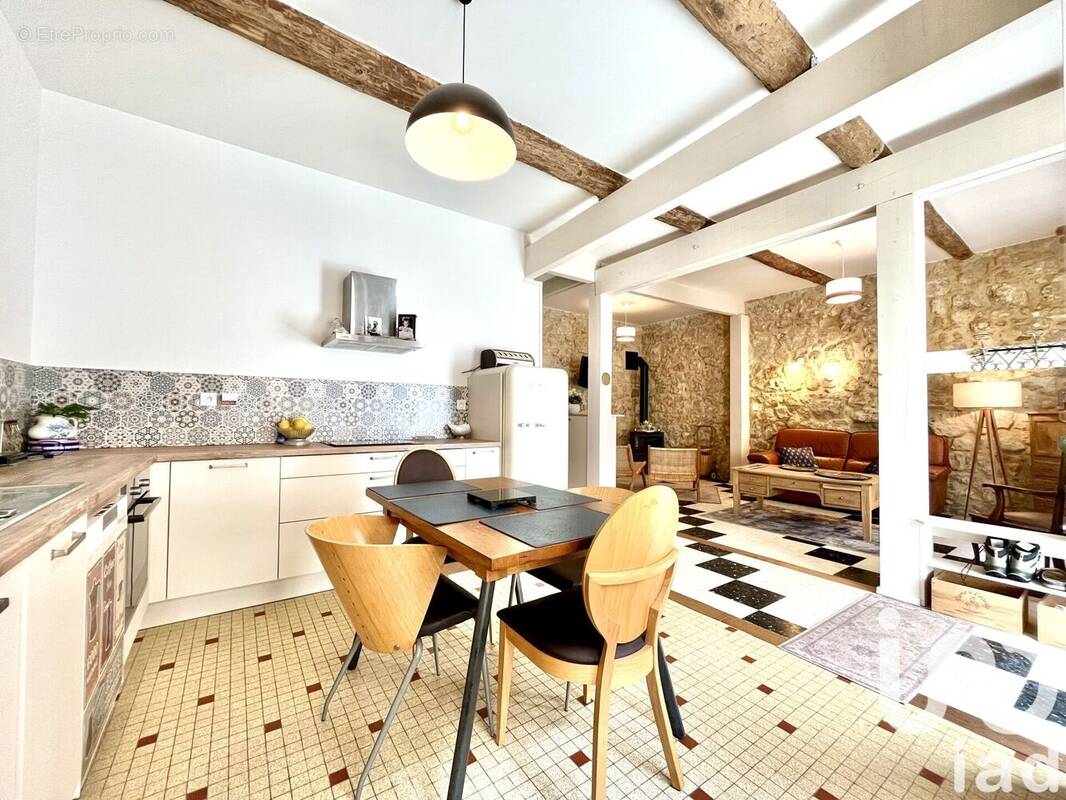 Photo 1 - Maison à ROQUEFORT-DES-CORBIERES