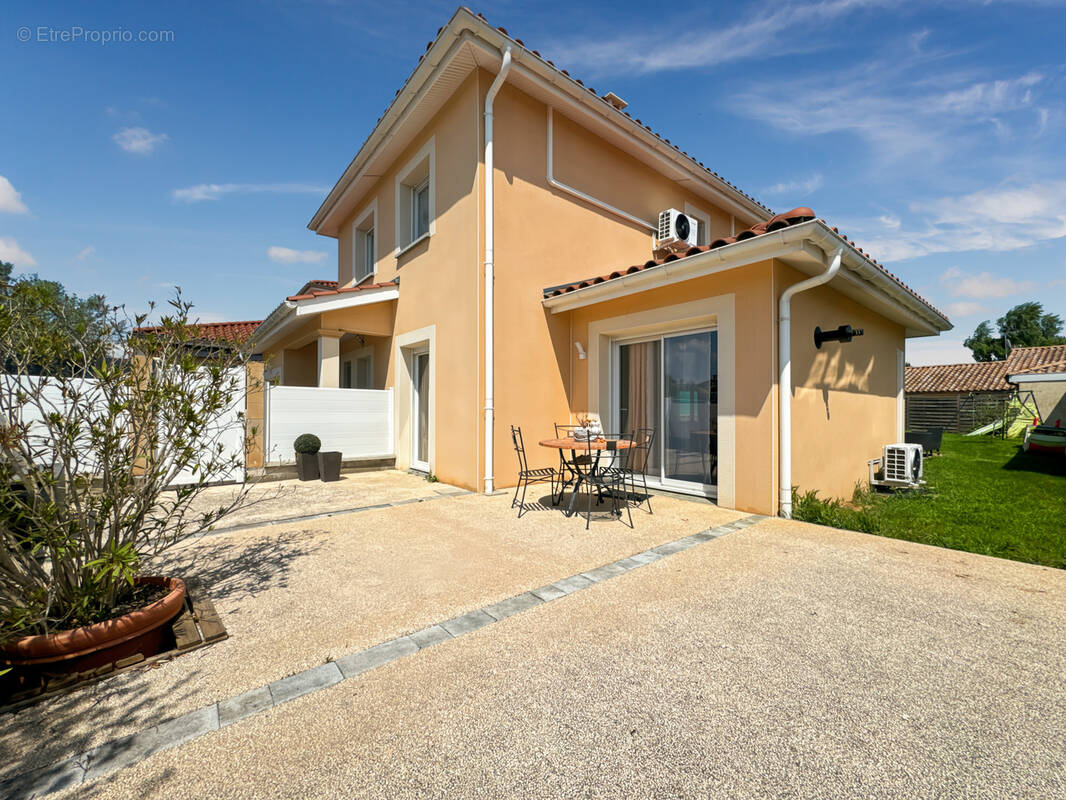 Maison à TREVOUX