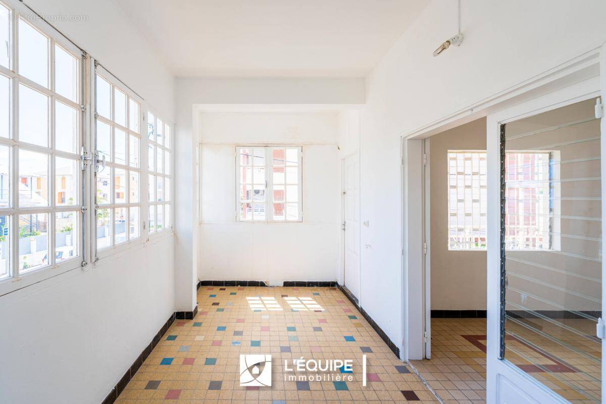 Appartement à SAINT-DENIS