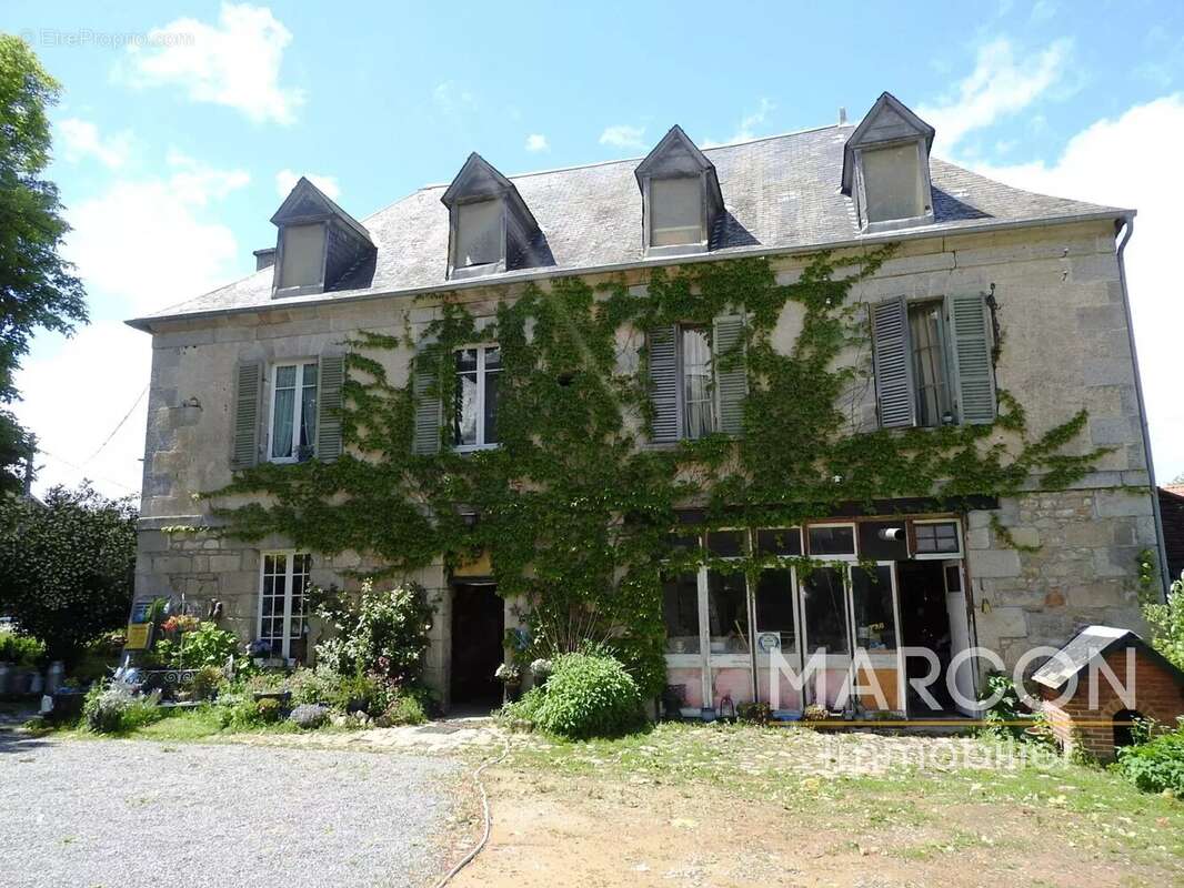 Maison à AUBUSSON