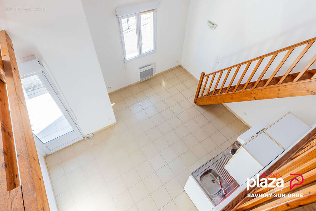 Appartement à SAVIGNY-SUR-ORGE